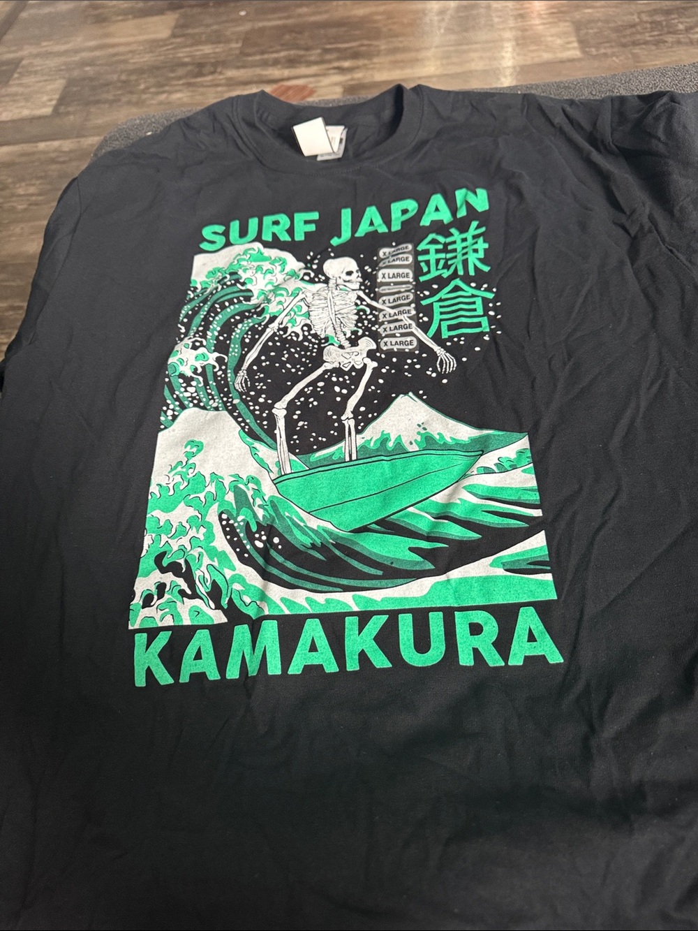Gildan XL Kamakura Surf Japan Graphic Tee Skeleton Waves